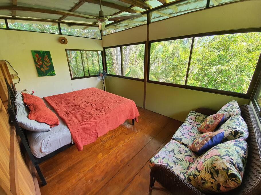 Cabina Gan Eden - Walking Distance From River Portalon Ngoại thất bức ảnh